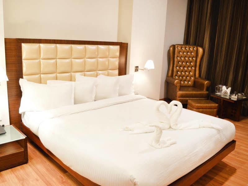 Fabhotel Prudent Αμριτσάρ Εξωτερικό φωτογραφία